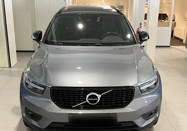 Volvo XC 40 cena 129900 przebieg: 156000, rok produkcji 2019 z Sulejówek małe 22